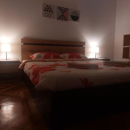 Eli'S Apartments -Ultracentral Near Palas Iasi Ngoại thất bức ảnh