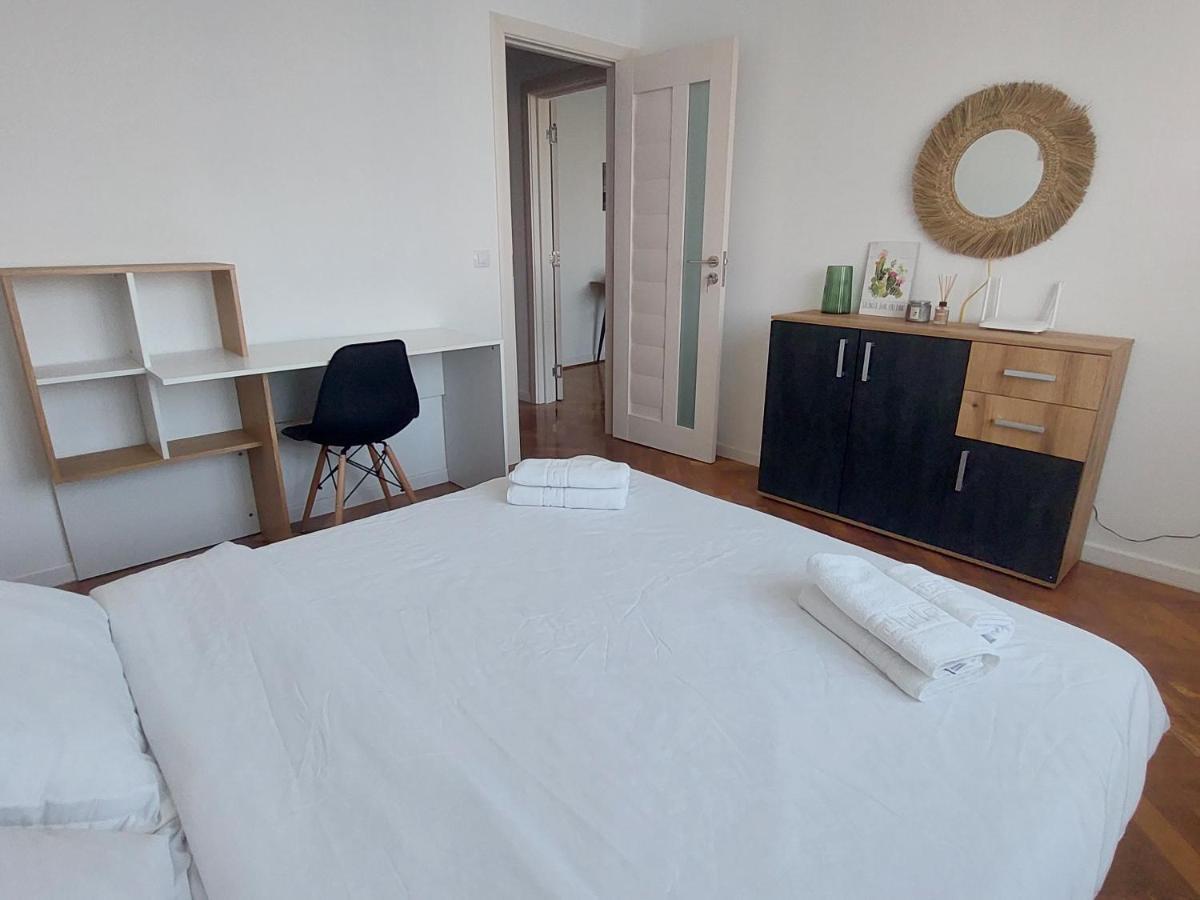 Eli'S Apartments -Ultracentral Near Palas Iasi Ngoại thất bức ảnh